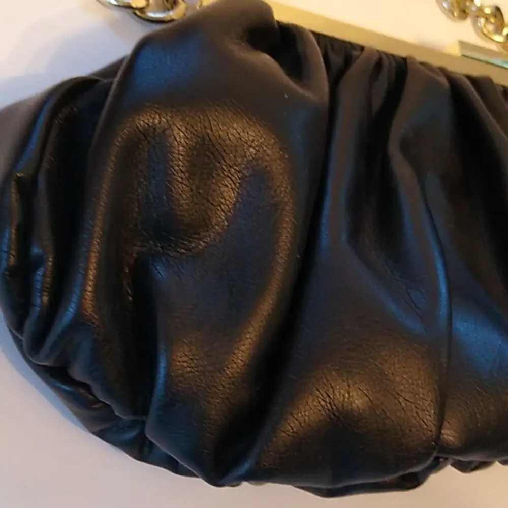 Metro 7 Black Foe Leather Balloon Clutch Purse